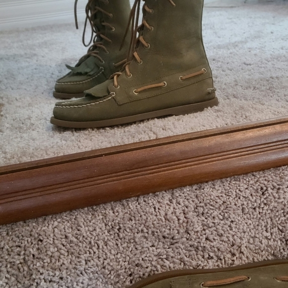 Sperry boots olive suede size 6m - Picture 6 of 13